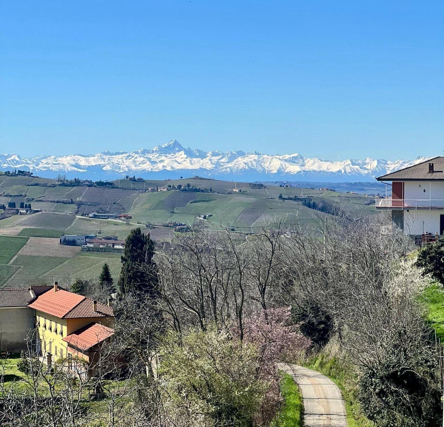 Calosso Wine View Escape Exterior foto